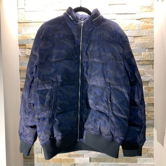 Slate & Stone Packable Hood Down Jacket - Picture 3 of 9